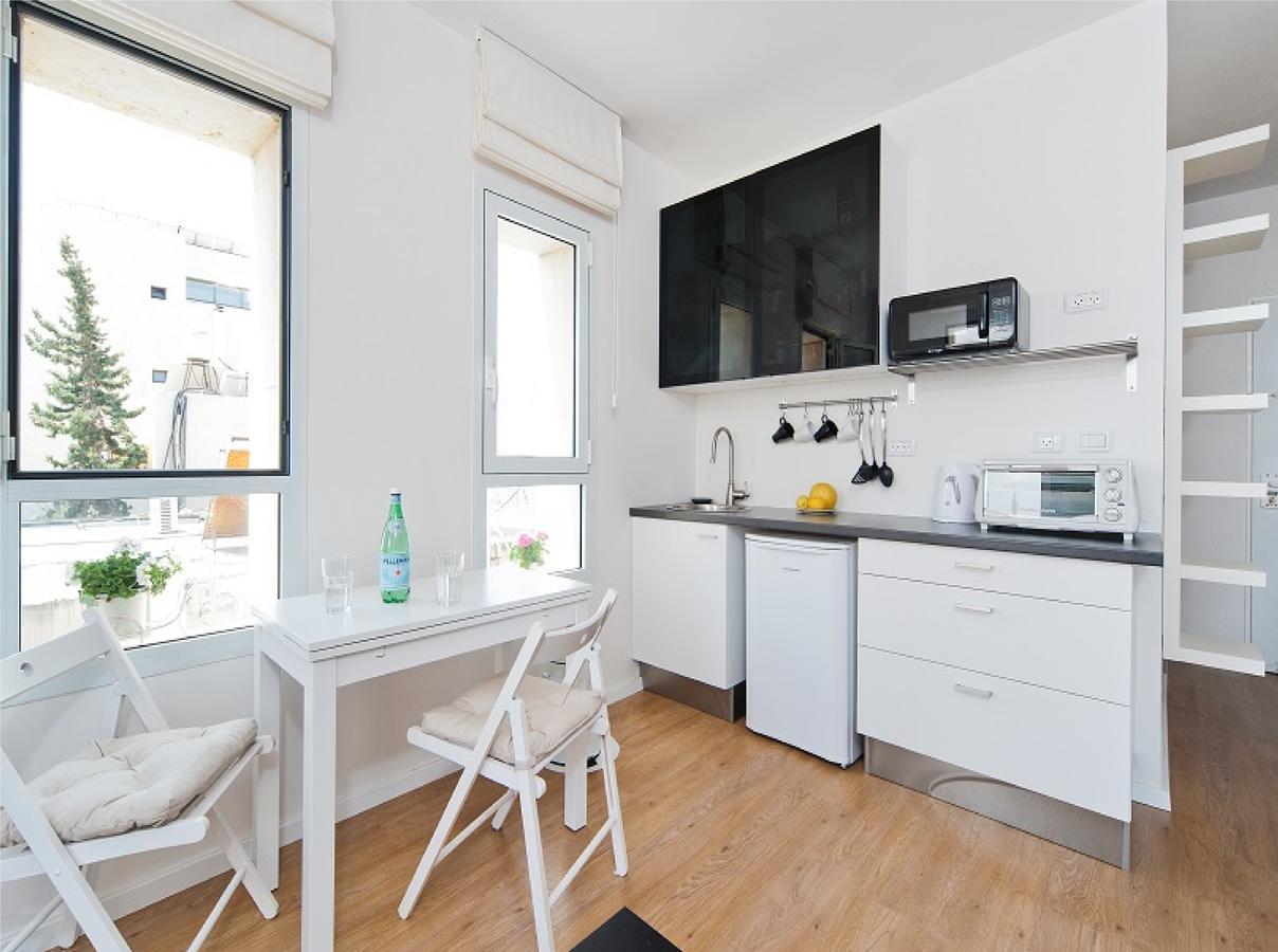 Modern W/ Balcony Near The By Sea N' Rent